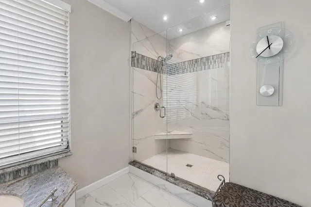  Residence photo 26