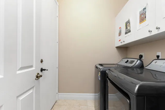 Residence photo 34