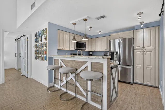  Unit 1209 photo 12