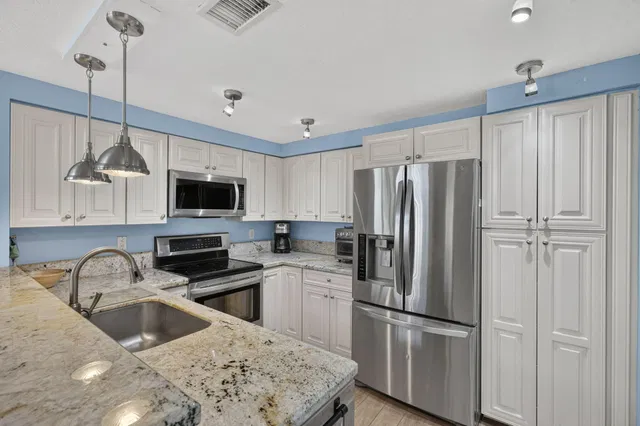  Unit 1209 photo 13