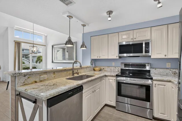  Unit 1209 photo 16