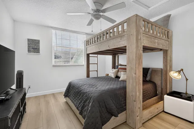  Unit 1209 photo 27