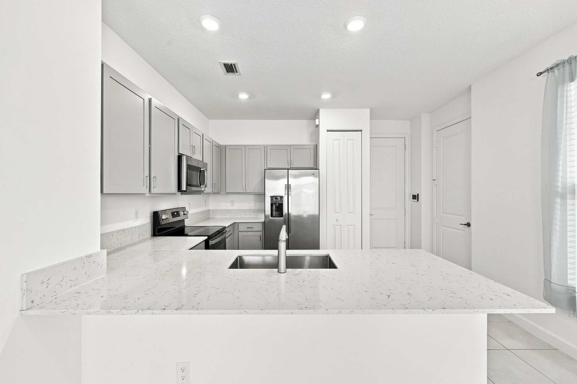 Residence photo 5