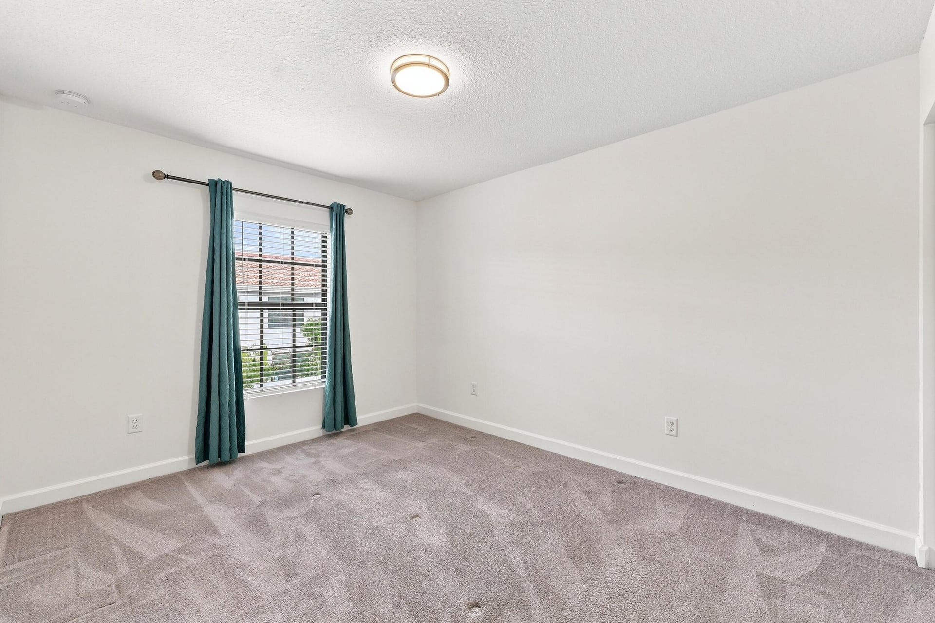 Residence photo 19