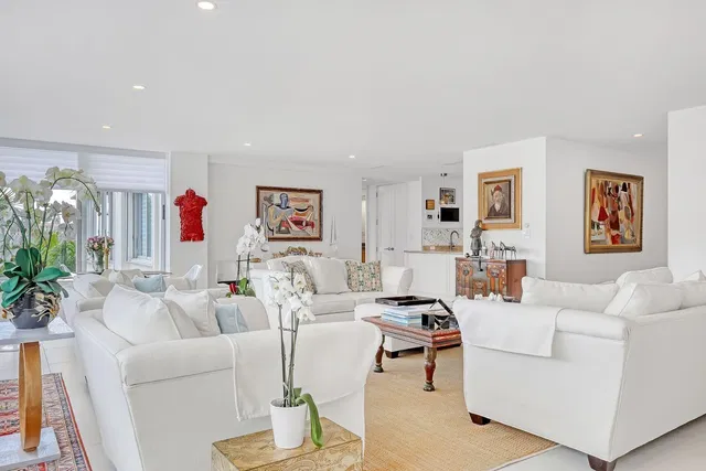 Palm Beach Towers, Palm Beach Unit 507B photo 2