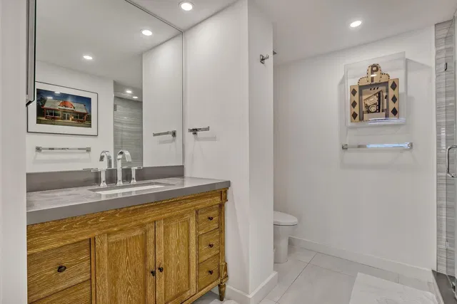 Palm Beach Towers, Palm Beach Unit 507B photo 10
