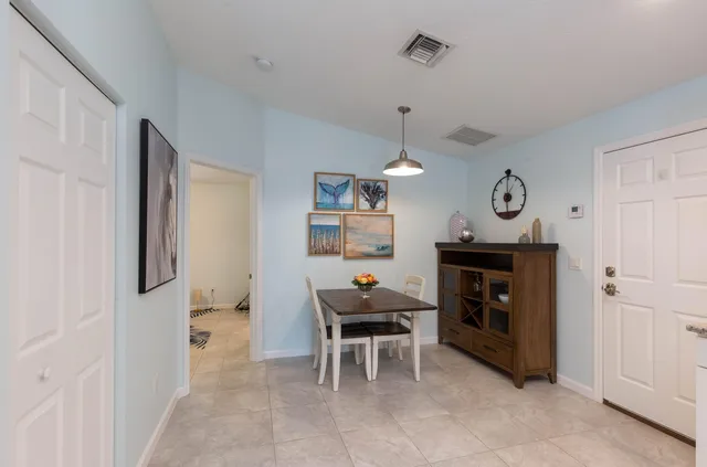 Residence photo 9