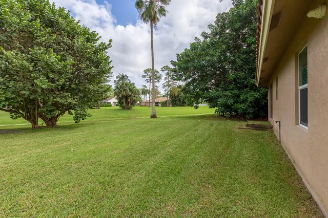 Residence photo 16