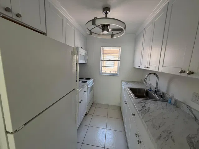 Boca Raton Unit Unit 248e photo 17
