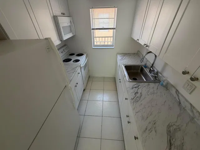 Boca Raton Unit Unit 248e photo 21