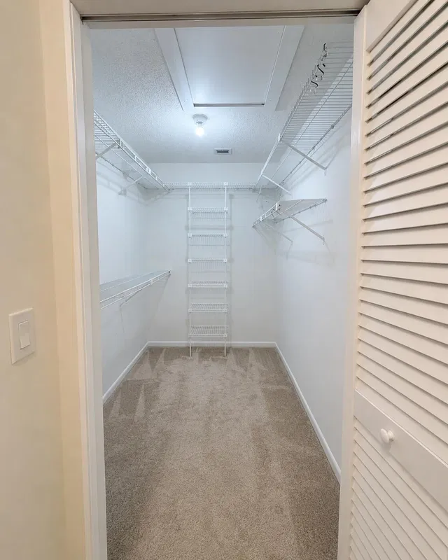 Unit 5331 photo 5