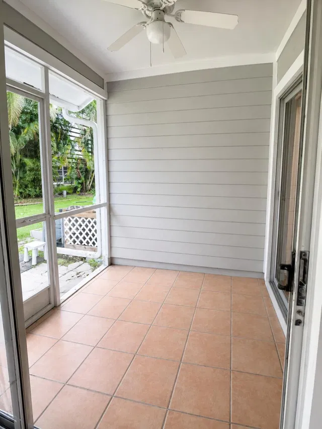 Unit 5331 photo 9