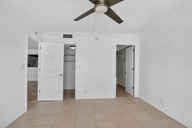Unit C309 photo 15