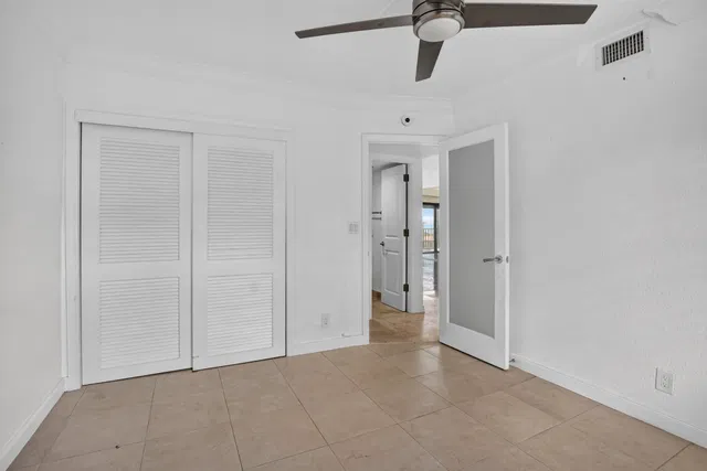 Unit C309 photo 18