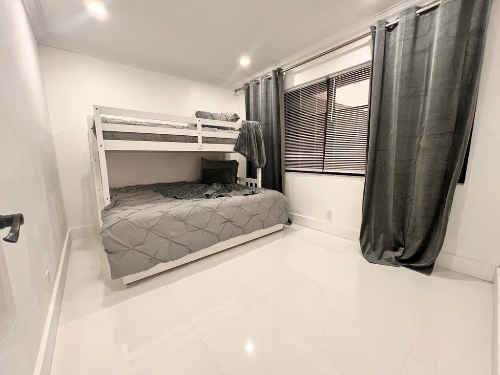  Residence photo 6