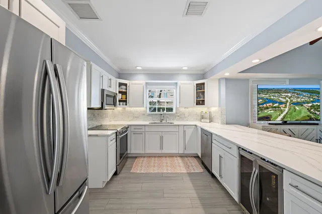 West Palm Beach Residence photo 3