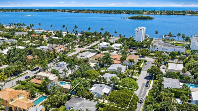 West Palm Beach Residence photo 17