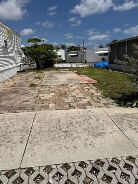 Residence photo 3