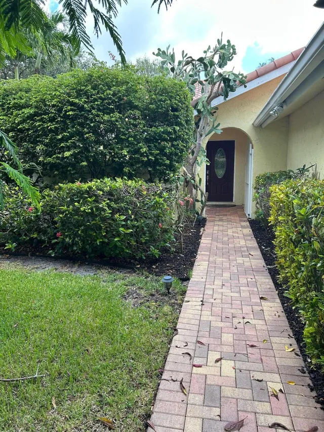 Residence photo 4