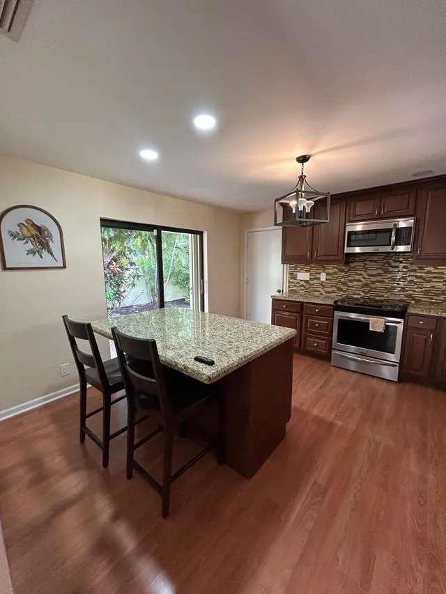 Residence photo 15