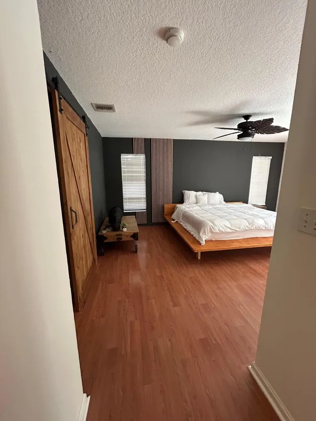 Residence photo 16
