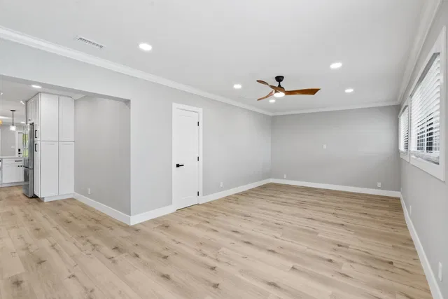 Residence photo 16