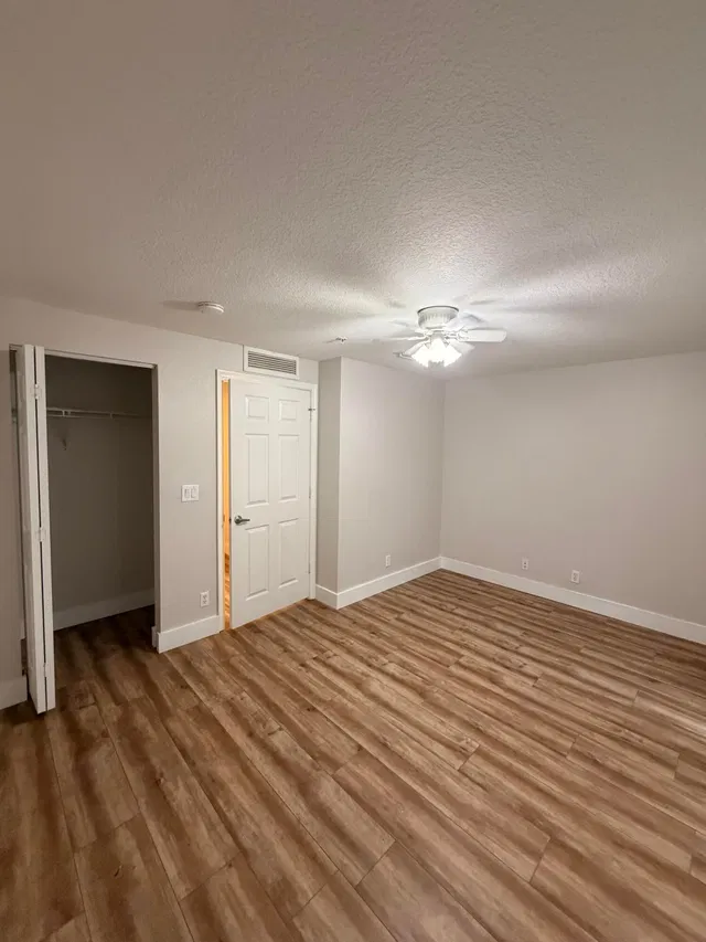 Unit 1507 photo 8