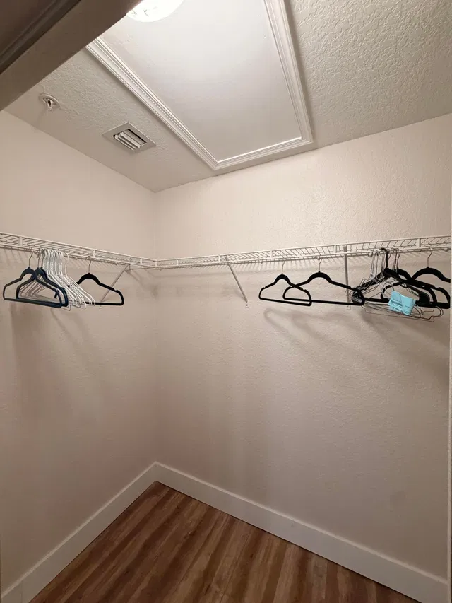 Unit 1507 photo 13