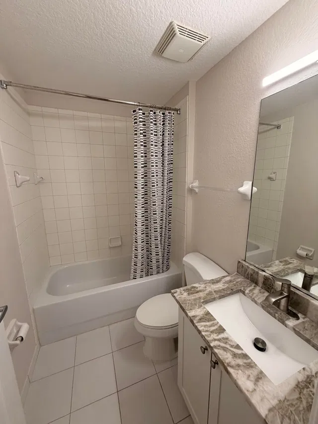 Unit 1507 photo 19