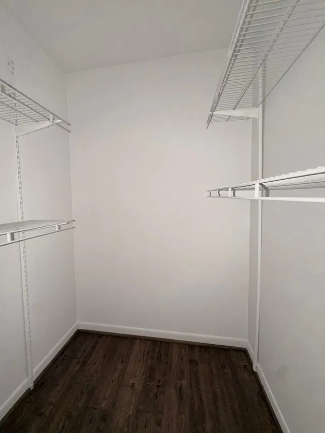 Unit 0110 photo 10