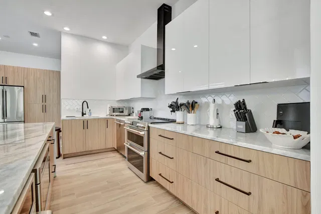 Boca Grove Residence photo 9