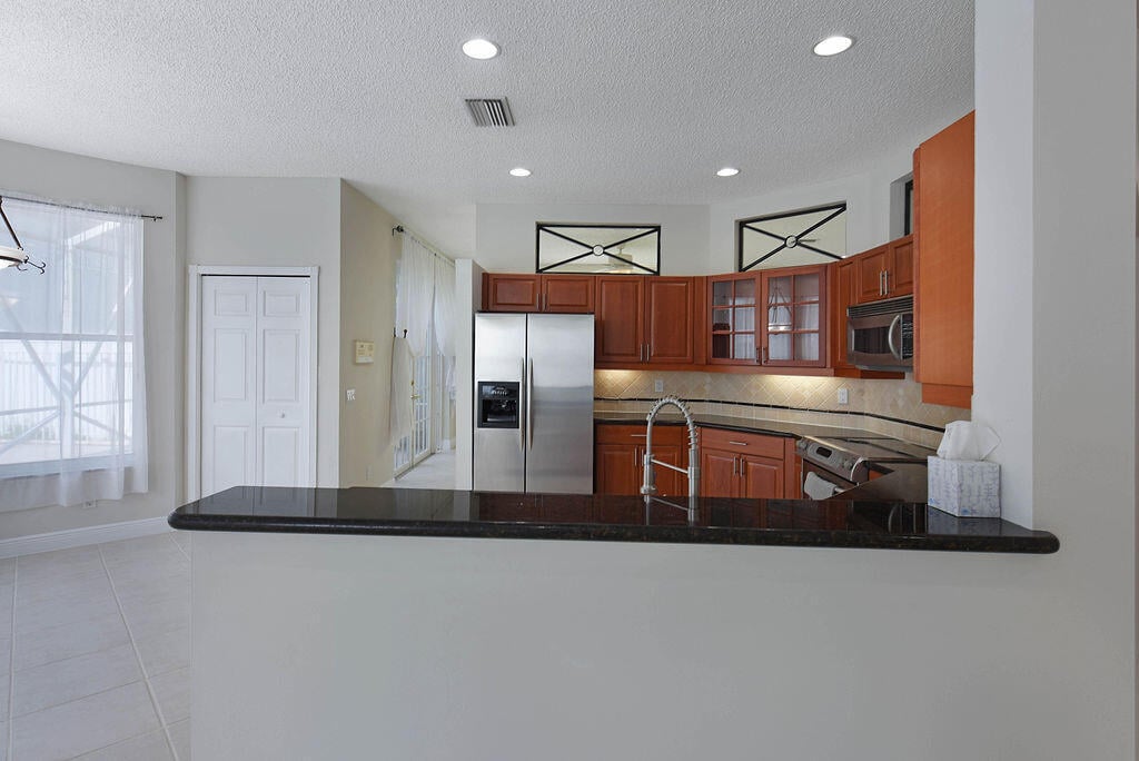 Residence photo 3