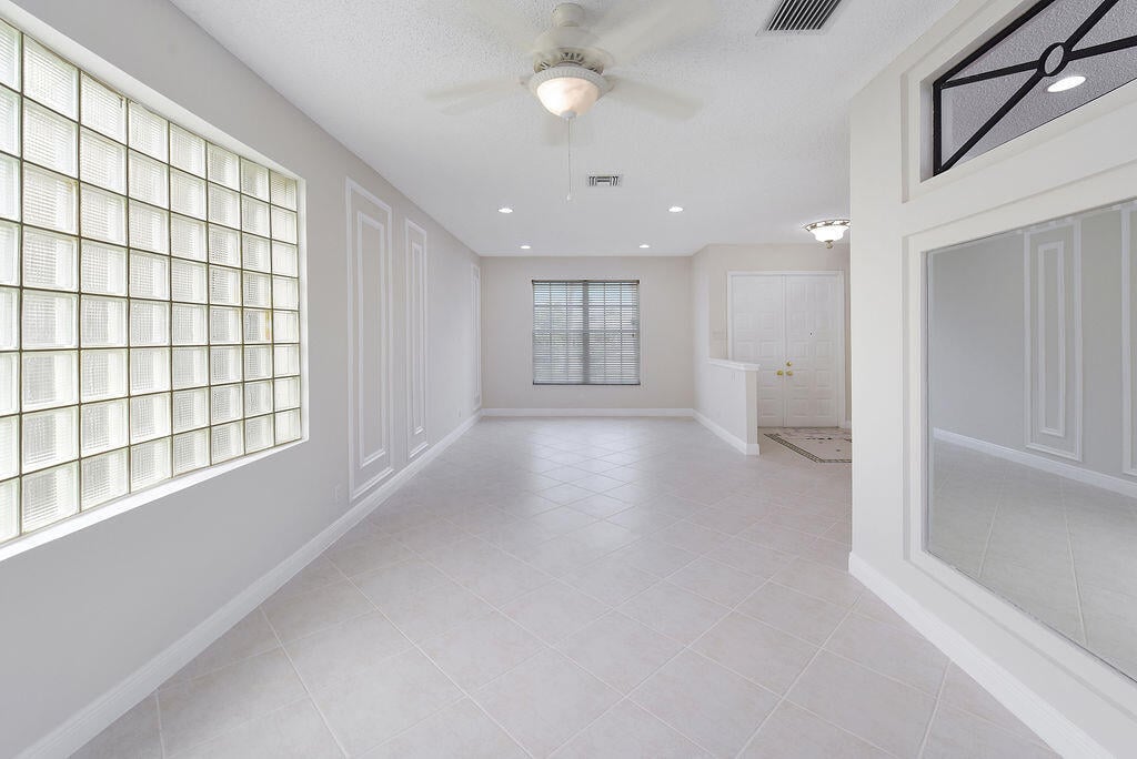 Residence photo 6
