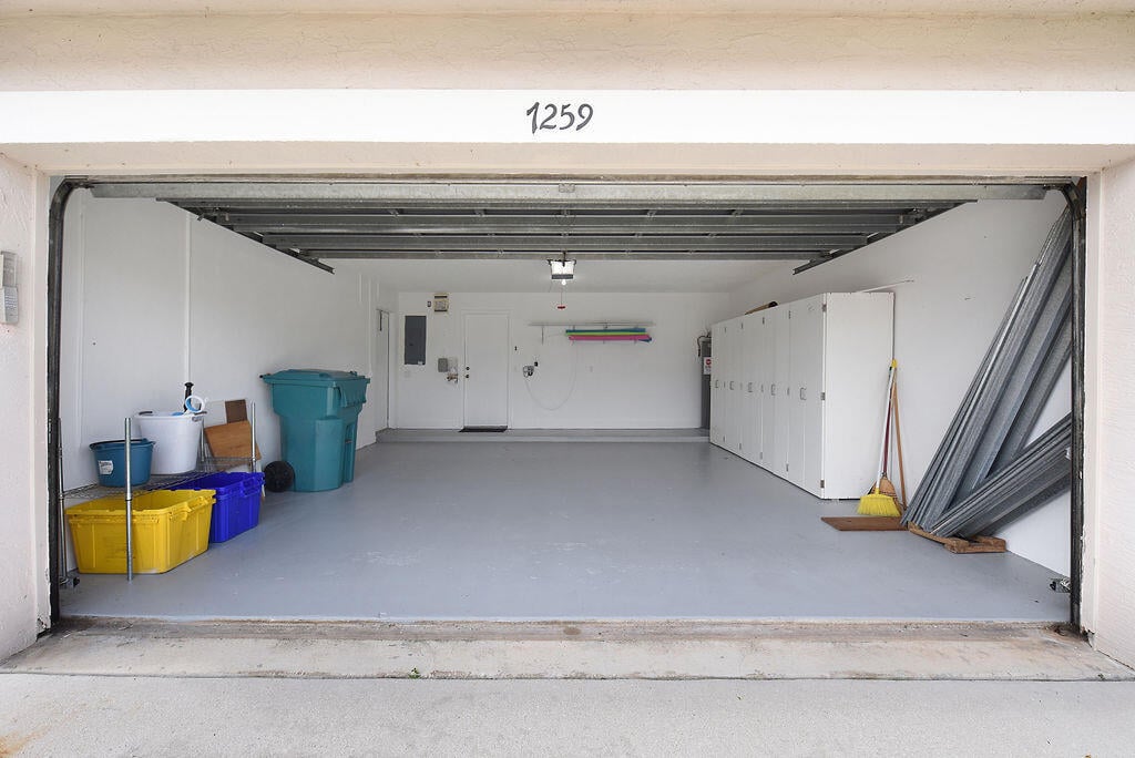 Residence photo 12