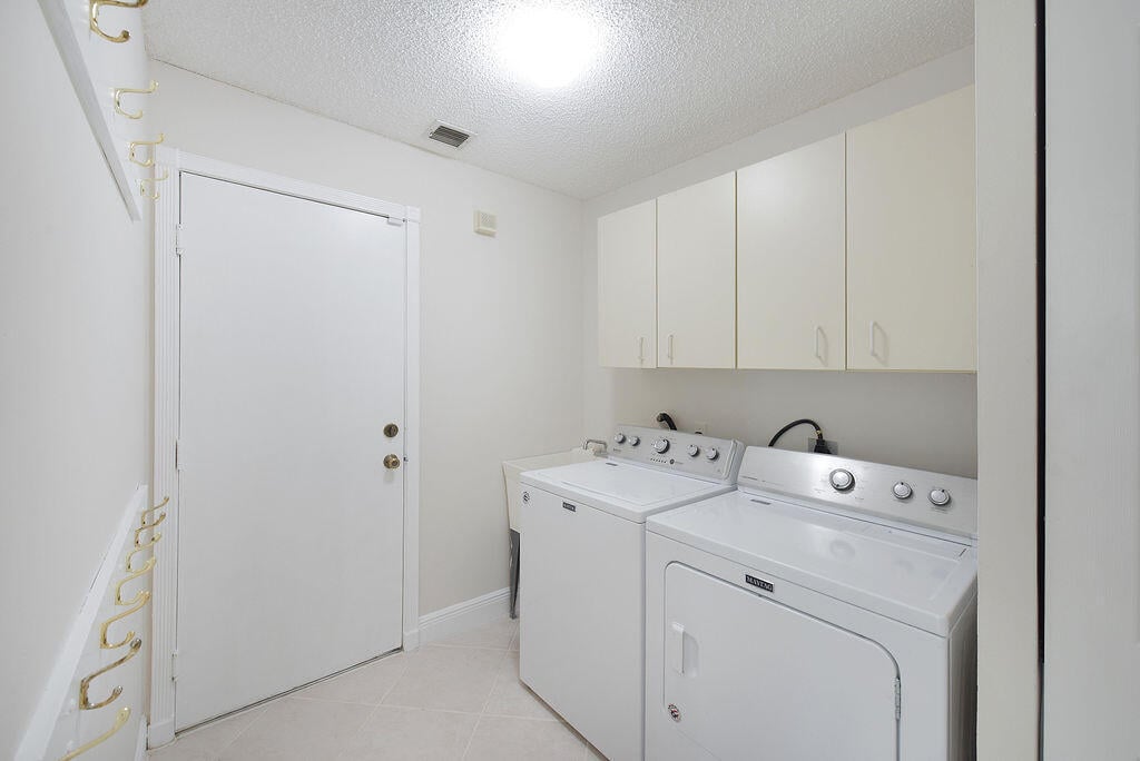 Residence photo 38