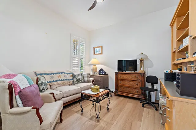  Residence photo 20