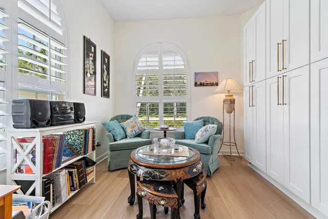  Residence photo 23