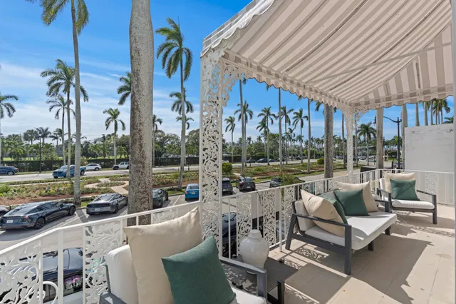 In-Town Palm Beach Unit 2nd floor photo 18