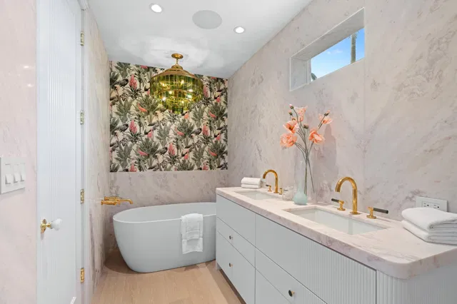 In-Town Palm Beach Unit 2nd floor photo 29
