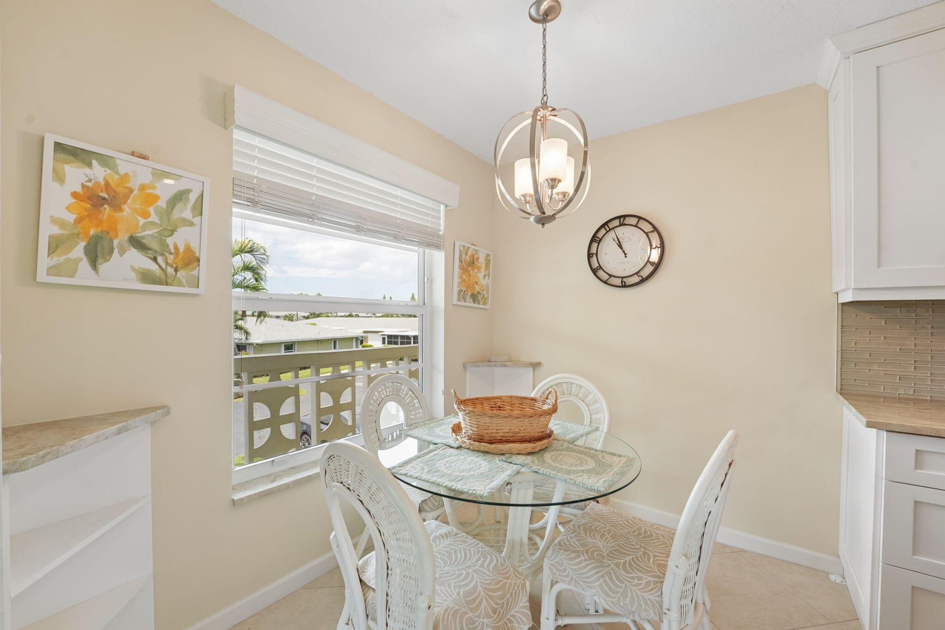 Unit 204 photo 3