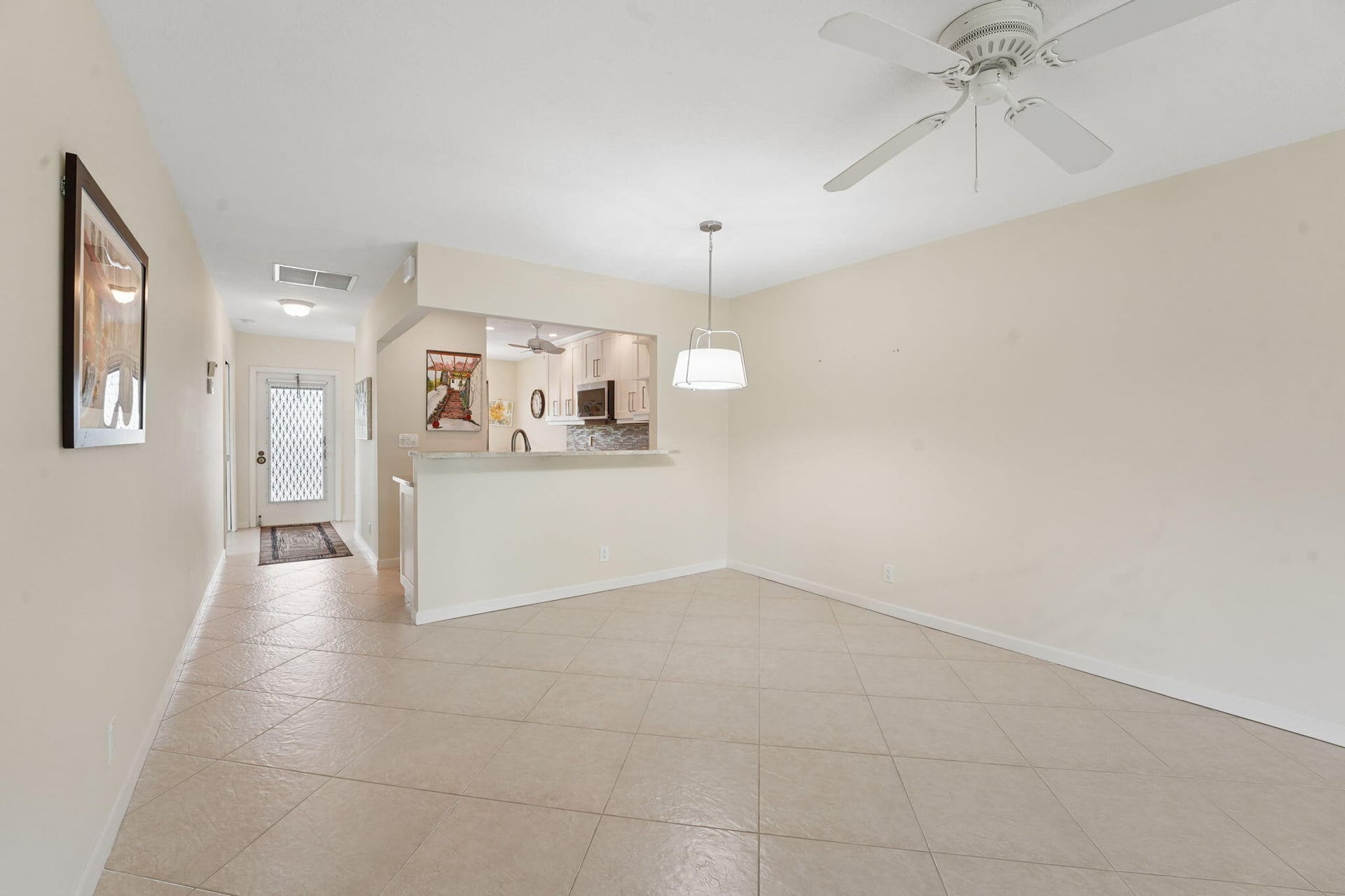 Unit 204 photo 17