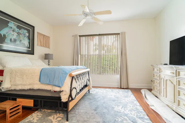 Residence photo 3