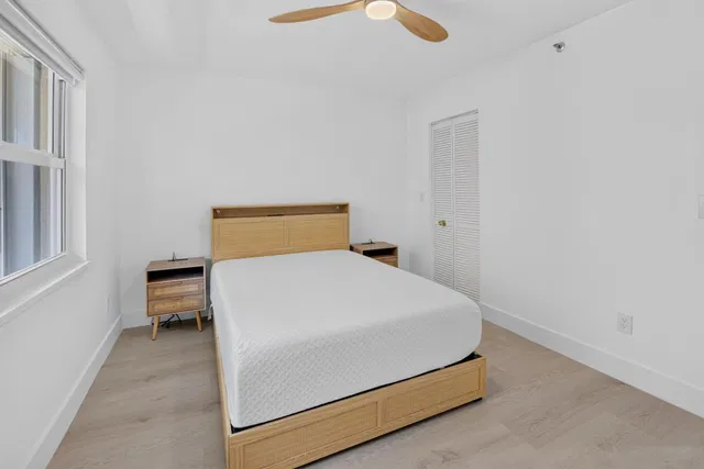 Unit 421 photo 29