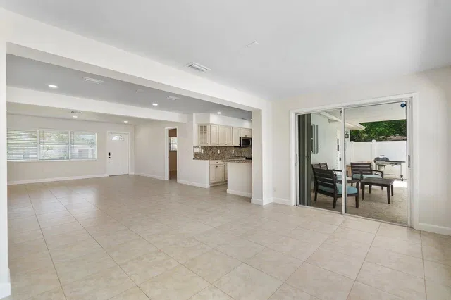 Residence photo 10