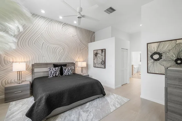  Residence photo 12