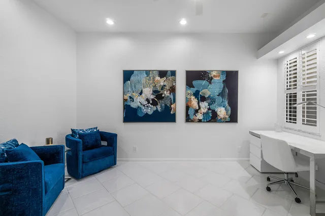  Residence photo 24