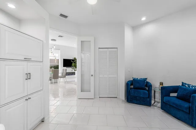  Residence photo 25