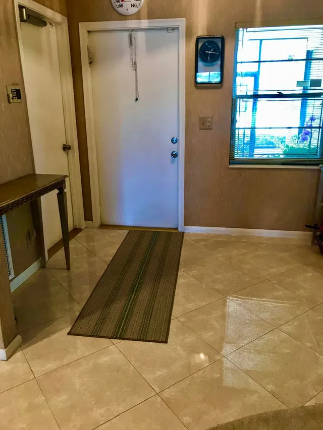 Residence photo 5