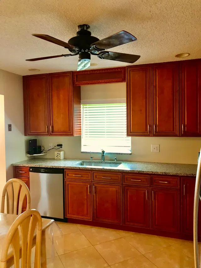 Residence photo 7