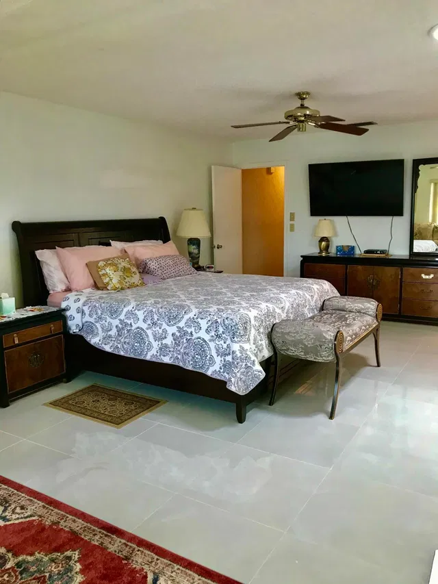 Residence photo 12